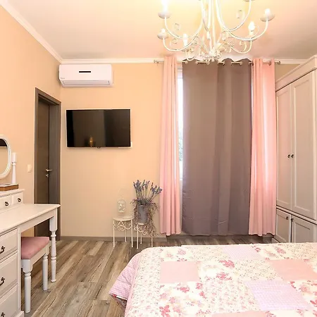 Shabby Chic Апартаменты Задар